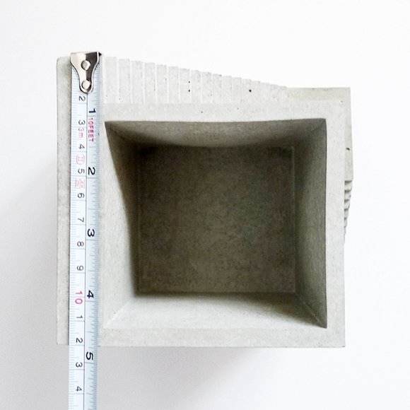 NEW ARCHITECTURE Stairs Structure Modern Industrial Minimalist CONCRETE PLANTER - Picture 7 of 8